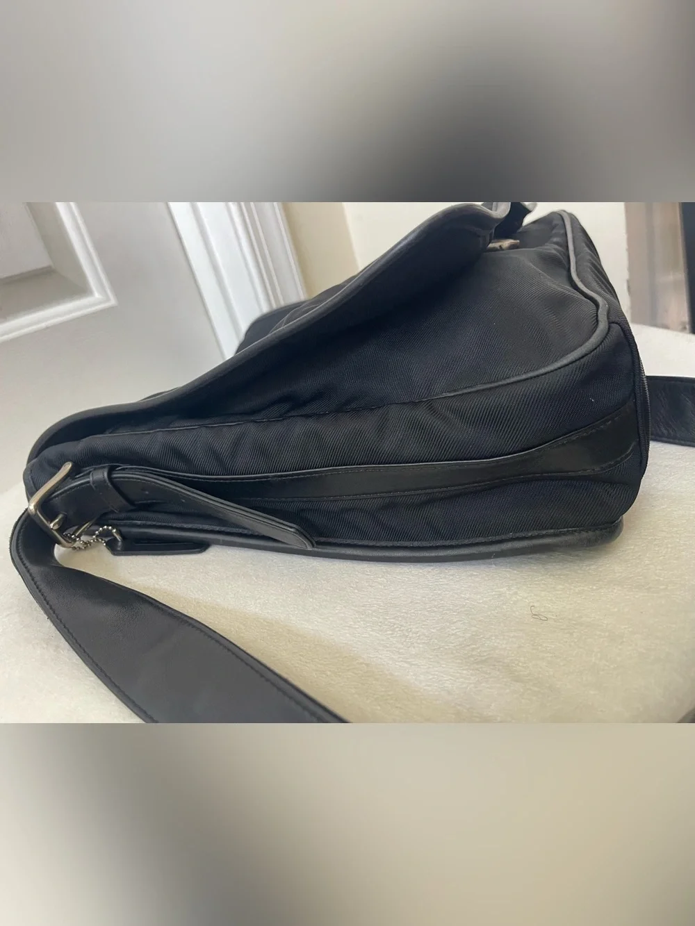 Coach classic messenger
